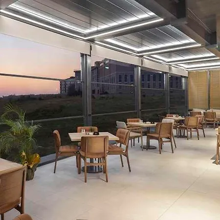 Hampton By Hilton Cerkezkoy Hotel *