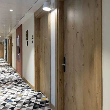 Отель Hampton By Hilton Cerkezkoy *